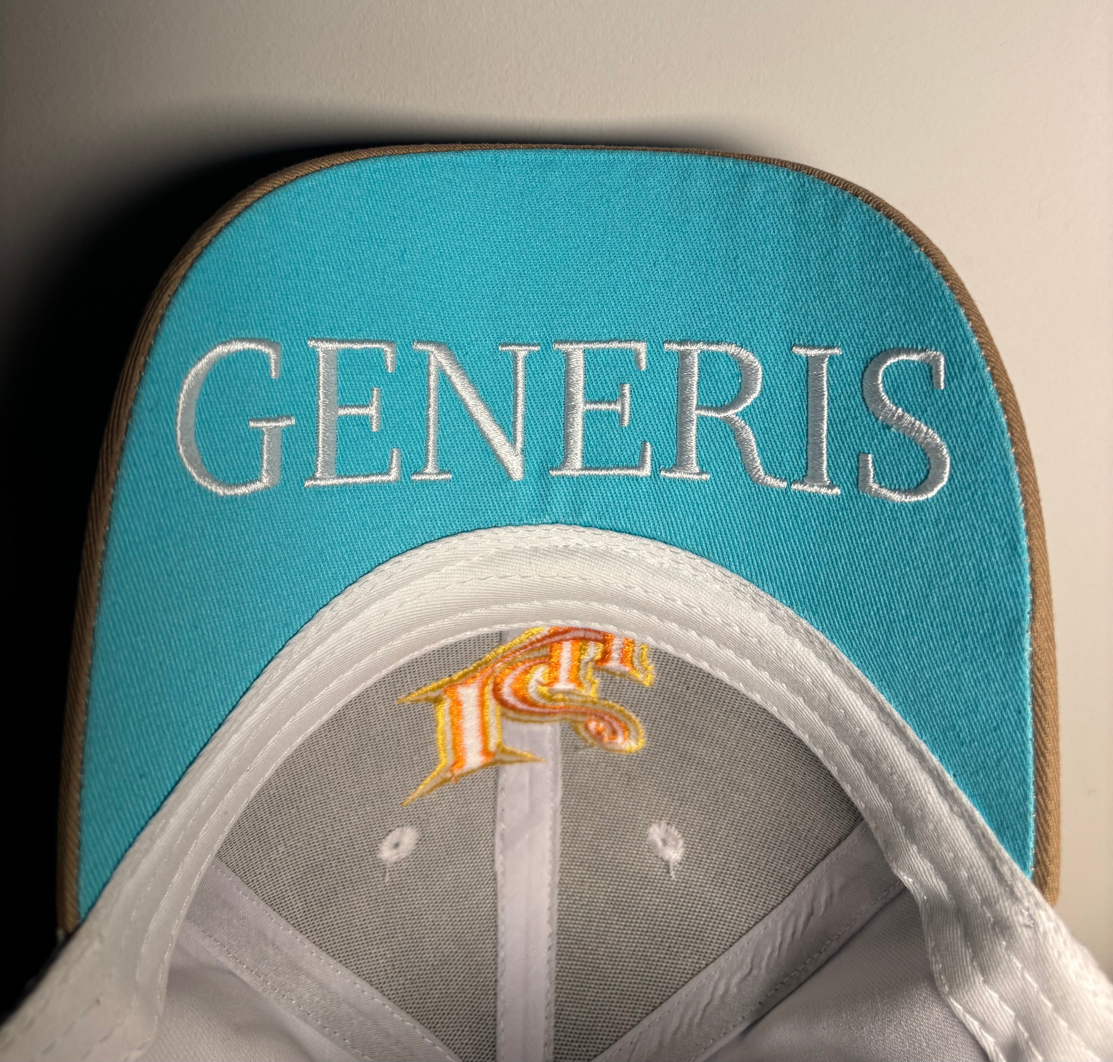 Generis Hat